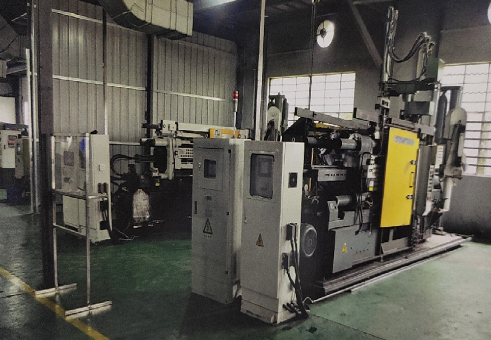 Warm Chamber Alloy Auto Die Casting Machine